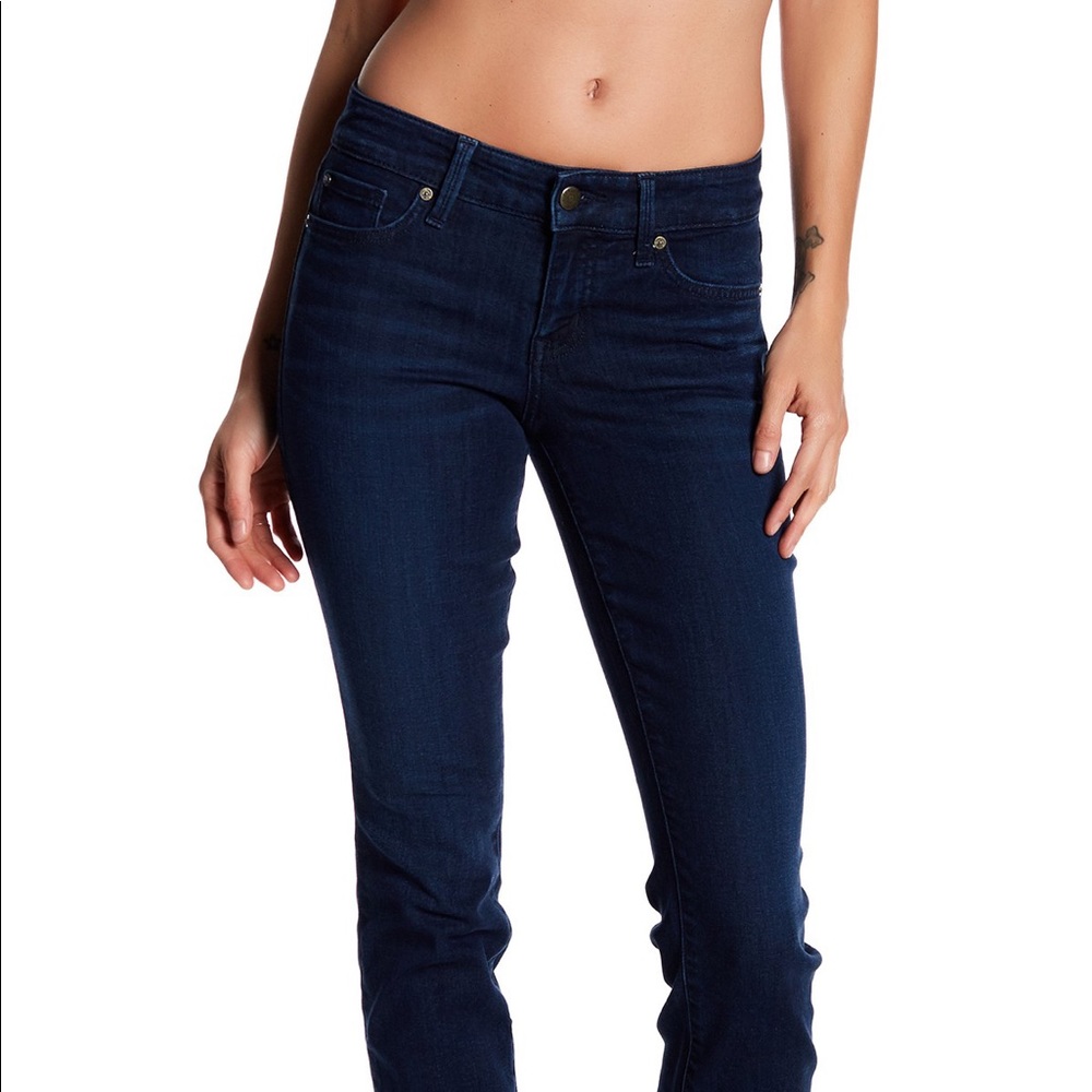 NWT LEVEL 99 LILY JEANS 28